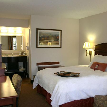 Hampton Inn Далтън Екстериор снимка