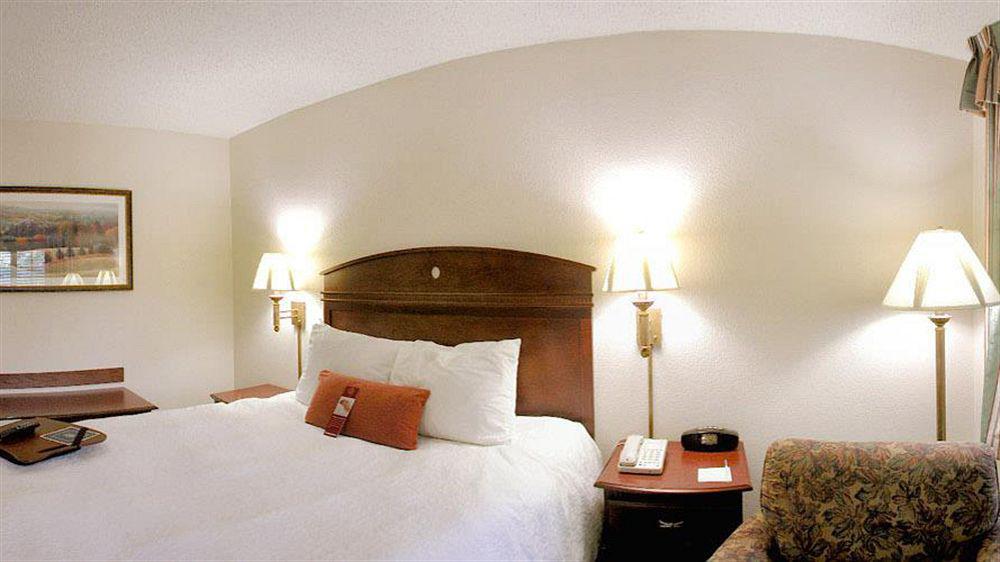 Hampton Inn Далтън Екстериор снимка