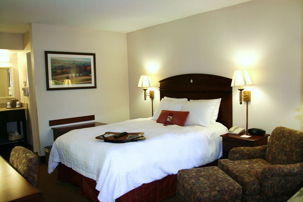 Hampton Inn Далтън Стая снимка