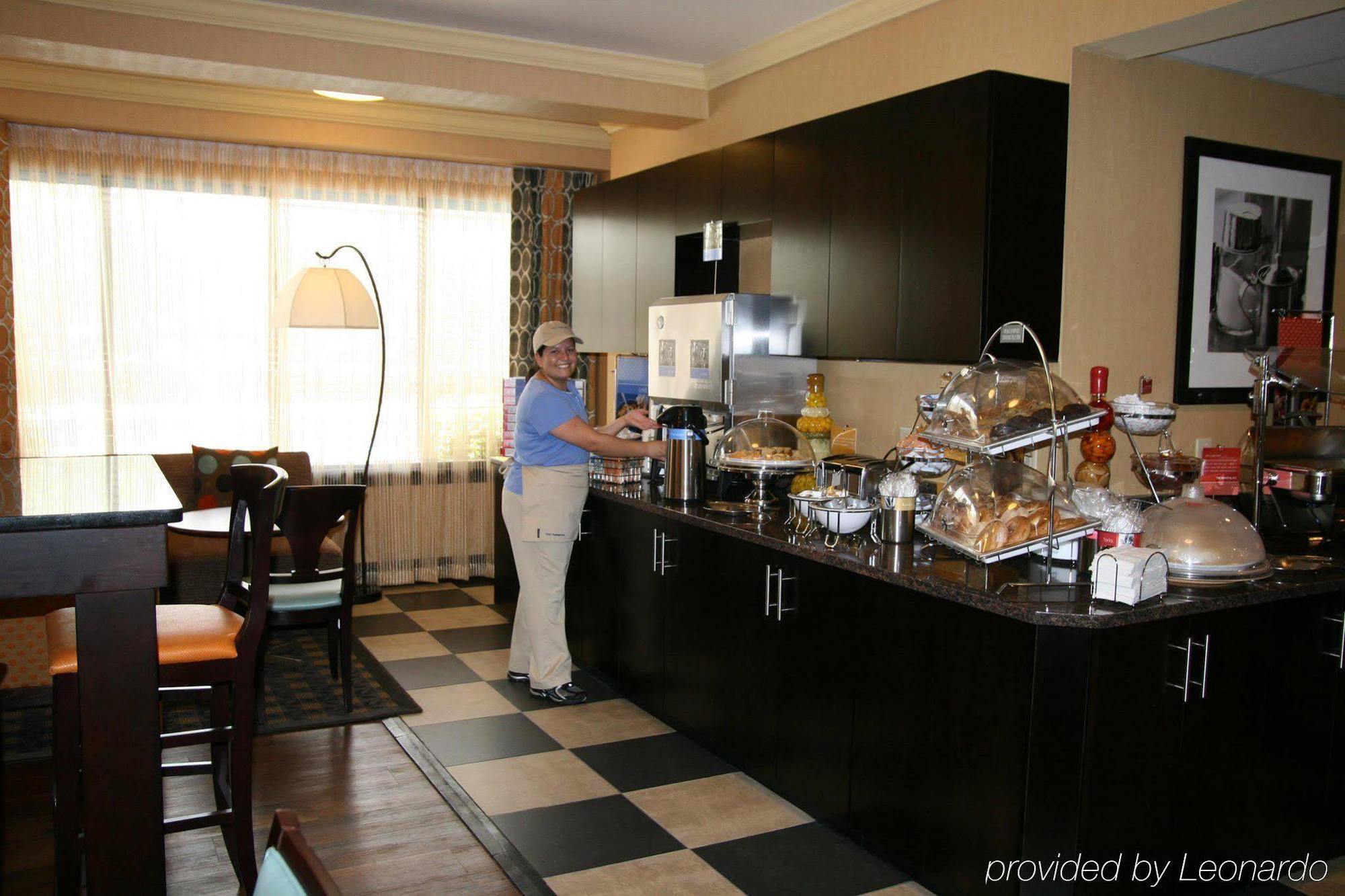 Hampton Inn Далтън Ресторант снимка